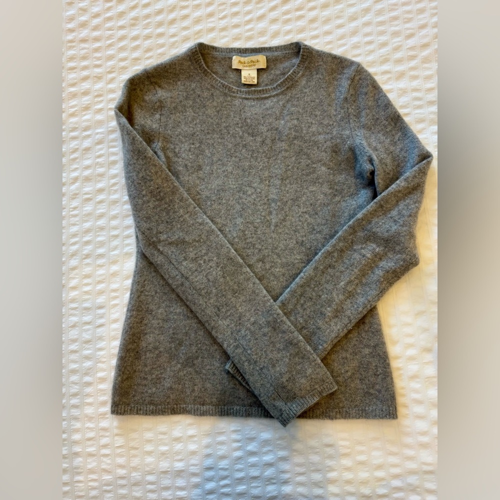 Peck & Peck Classic Cashmere Gray Crew Neck Sweater